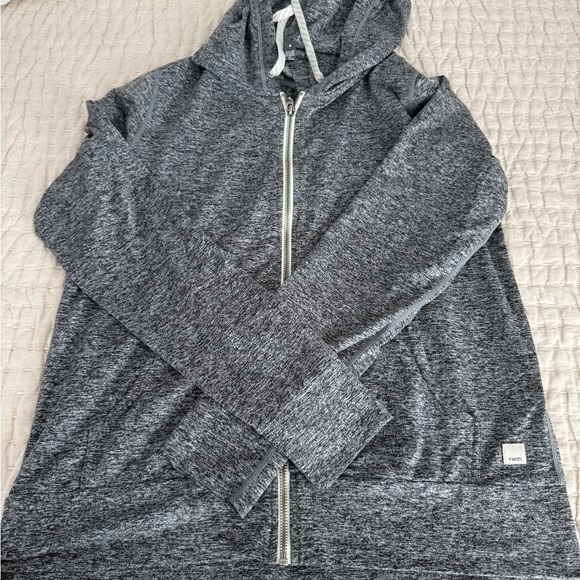 Vuori Women's Heathered Gray Halo Hoodie & Jogger Set - Picture 3 of 7